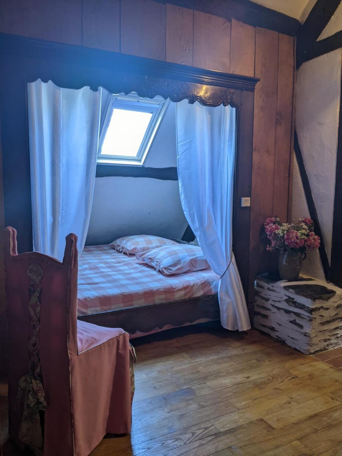Chambre D'Hotes Saint Jacob Relais De Chasse Du XVIII Siecle Les Fougerêts Kültér fotó