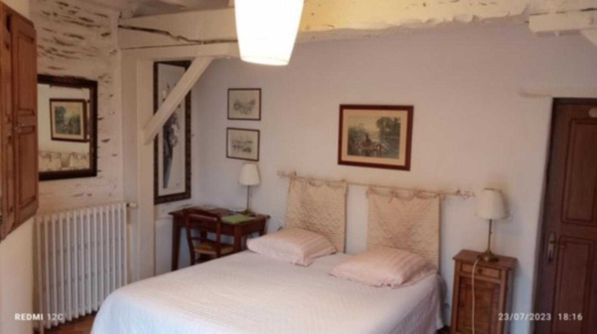 Chambre D'Hotes Saint Jacob Relais De Chasse Du XVIII Siecle Les Fougerêts Kültér fotó