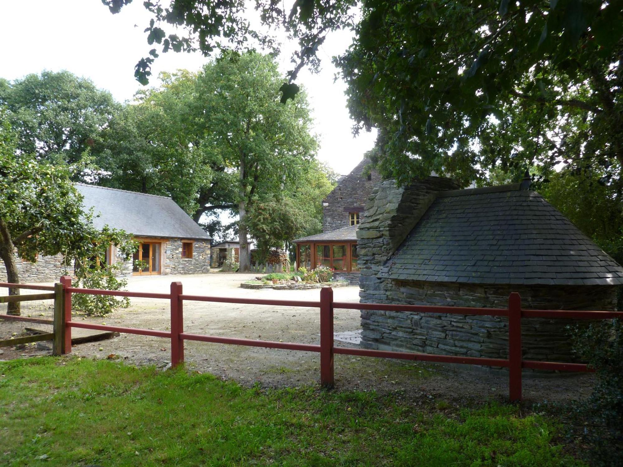Chambre D'Hotes Saint Jacob Relais De Chasse Du XVIII Siecle Les Fougerêts Kültér fotó